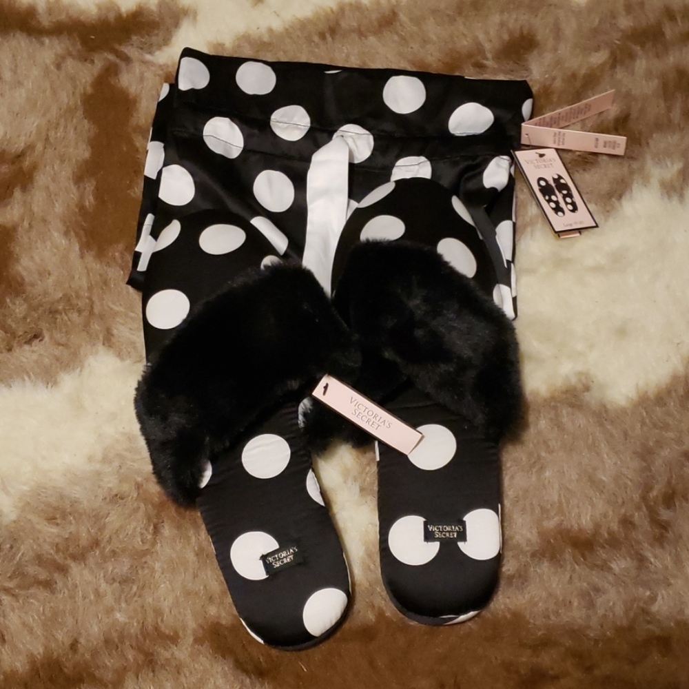 New Victoria secret slippers
